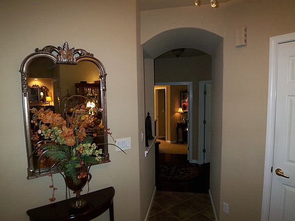 4th image of 3913 Glen Abby Cir