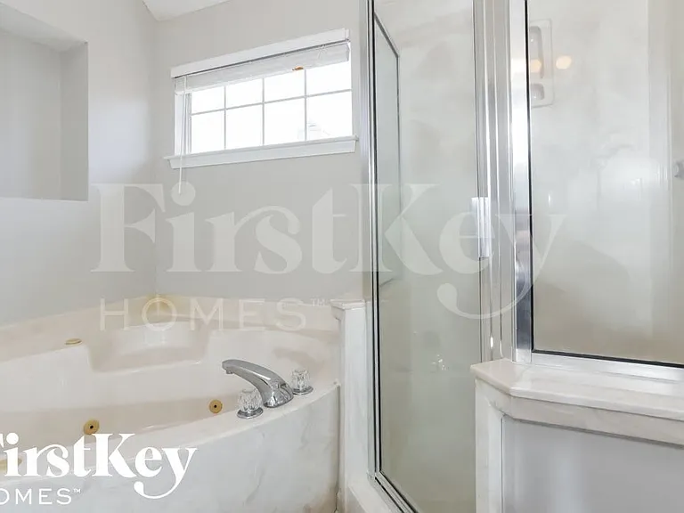 4922 Noel Mission Dr — Photo 14