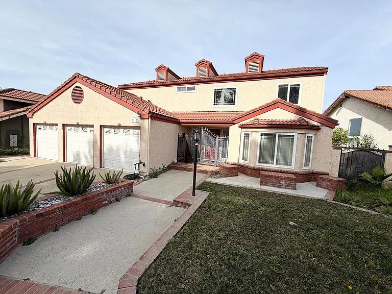 22125 Birds Eye Dr — Photo 4