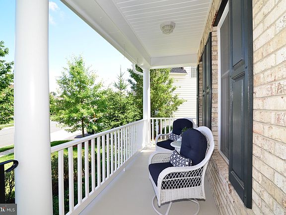 2nd image of 23174 Glenorchy Ct