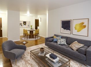 1050 W Hollywood Ave #520, Chicago, IL 60660