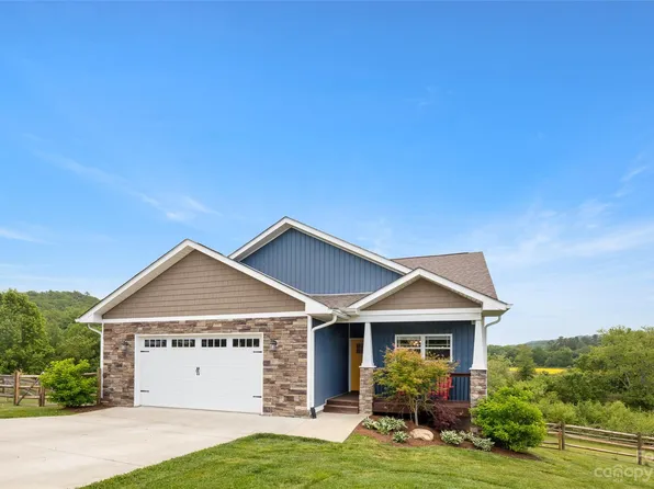 283 River Breeze Ln, Etowah, NC 28729