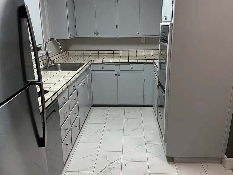 1507 Jacobsen St #1/2 — Photo 2