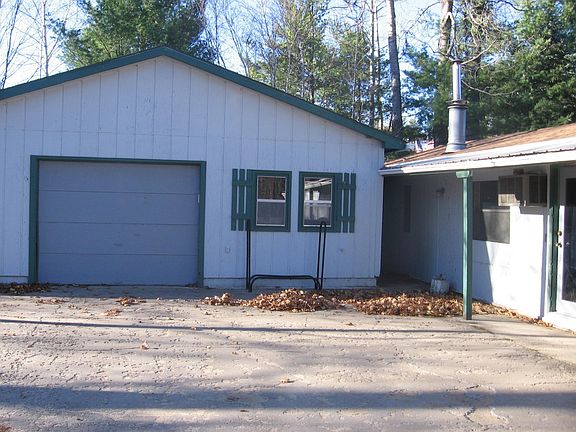 4th image of 650 N Hunter Lake Rd NE