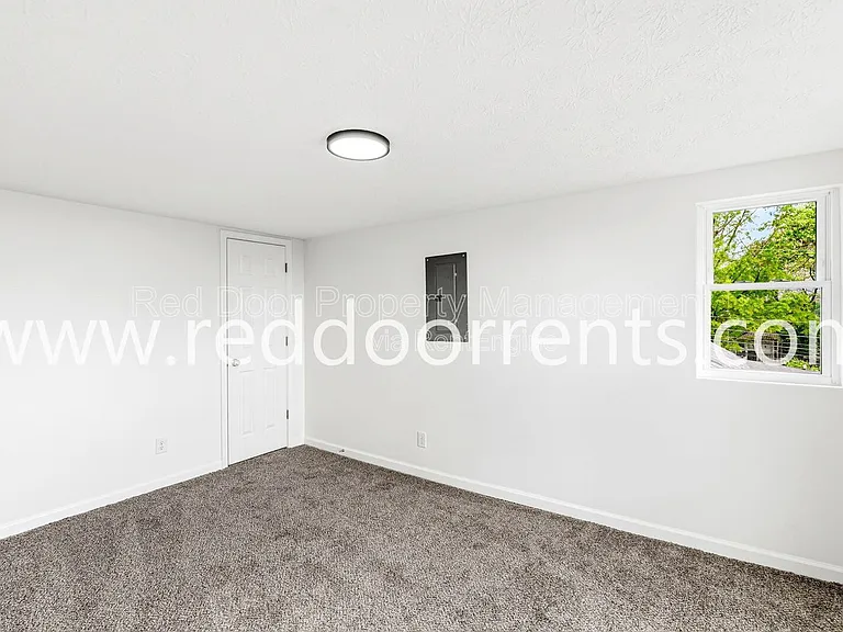 389 S Main St #D — Photo 10
