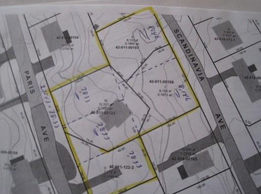 2nd image of 16 Paris Ave