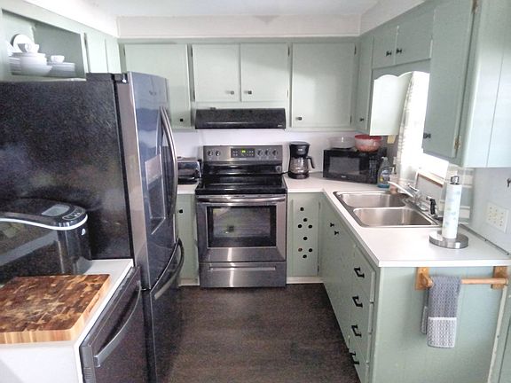 3rd image of 6372 126th Ave N #71