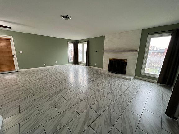 3rd image of 511 N Underwood St
