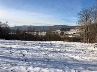 5 Knox Ln, Hillsdale, NY 12529