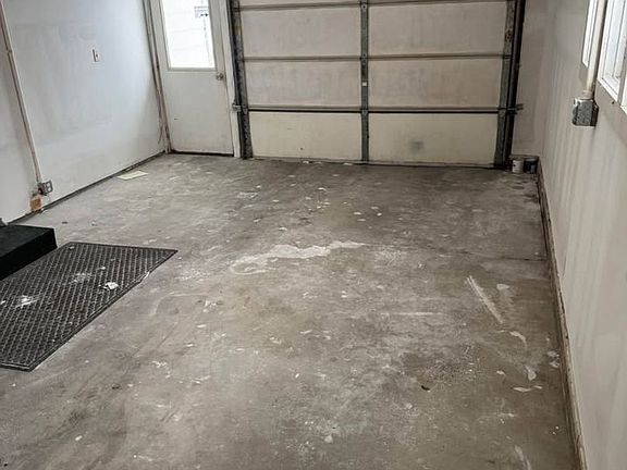 3rd image of 6589 W 280th St