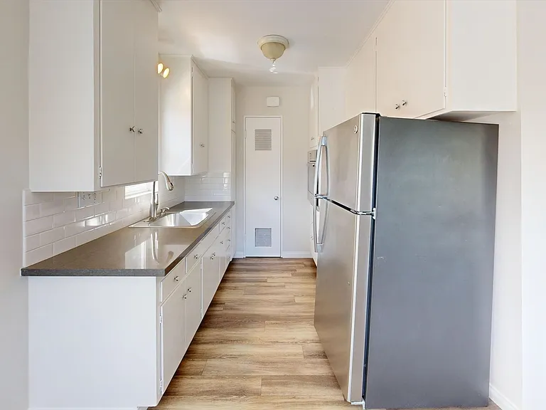 1223 Garden St #B — Photo 1
