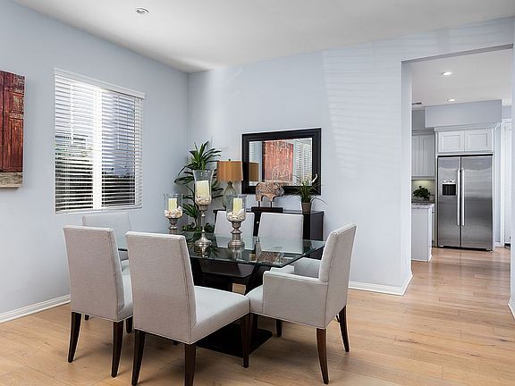 3rd image of 204 Susannah Pl