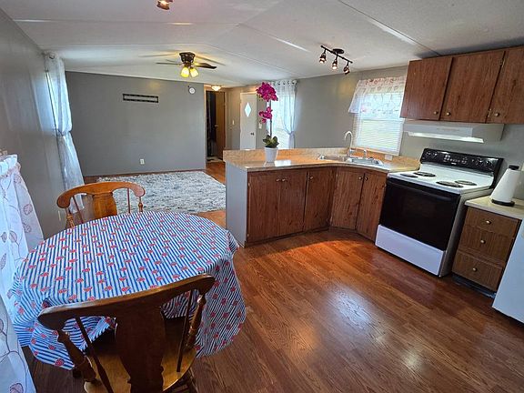 5th image of 172 New Smythe Dr #7