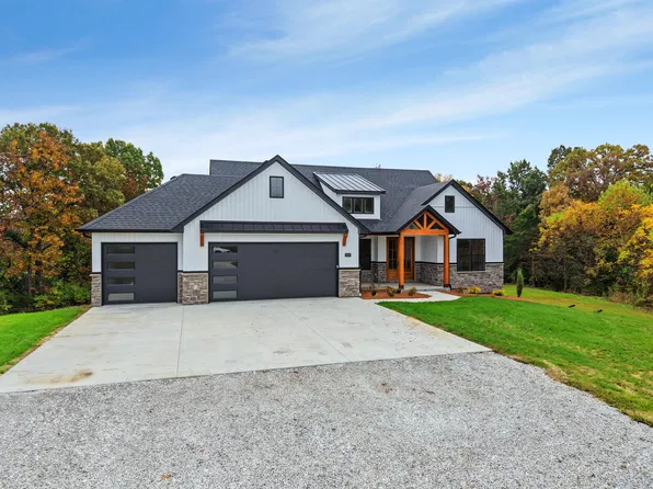 9000 N Highway Vv, Columbia, MO 65202