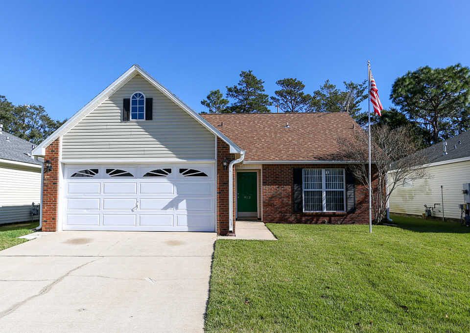 1st image of 913 Claeven Cir