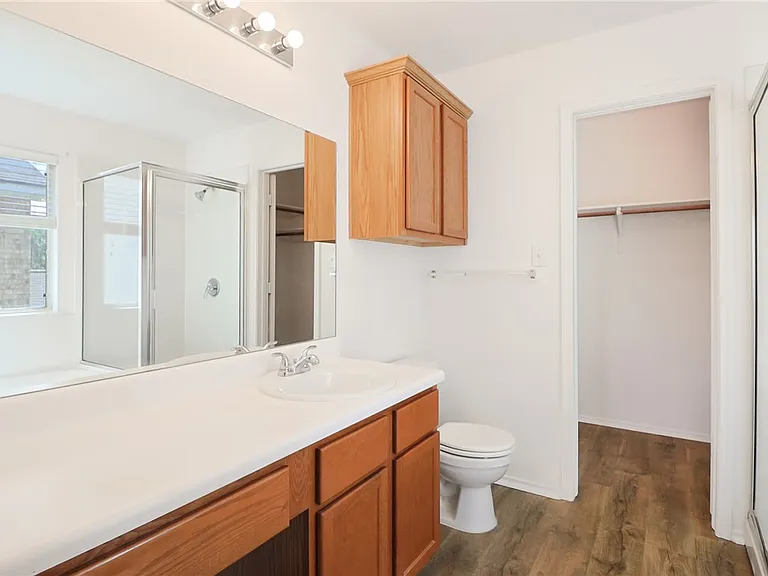 15125 Meredith Ln — Photo 11