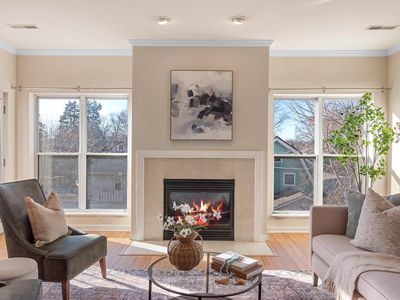 1220 East Locust STREET #310, Milwaukee, WI, 53212