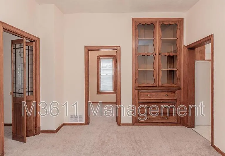 446 E St — Photo 17