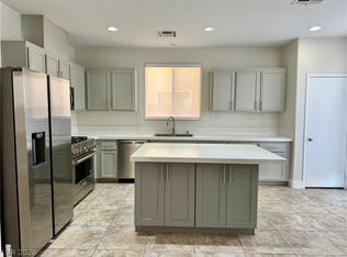 5352 Magnolia Crossing St, Spring Valley, NV 89148