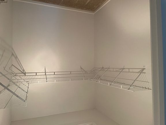 4th image of 2379 Chelsea Rd #6-E4