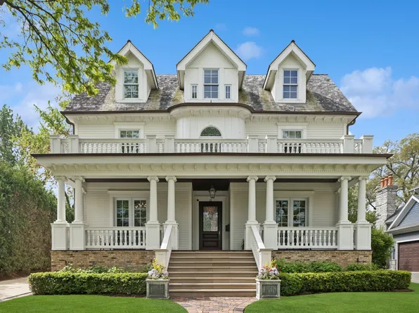 22 Ulm Pl, Hinsdale, IL 60521