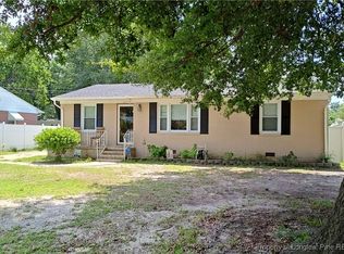 5117 Palmetto Ln, Fayetteville, NC 28304