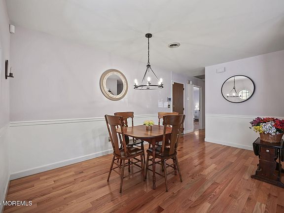5th image of 23 Basset Drive