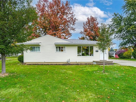 2nd image of 2243 E Gilwood Dr