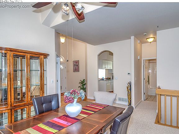 5th image of 720 Club Cir