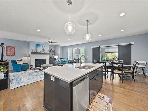 5th image of 311 Sunrise Dr