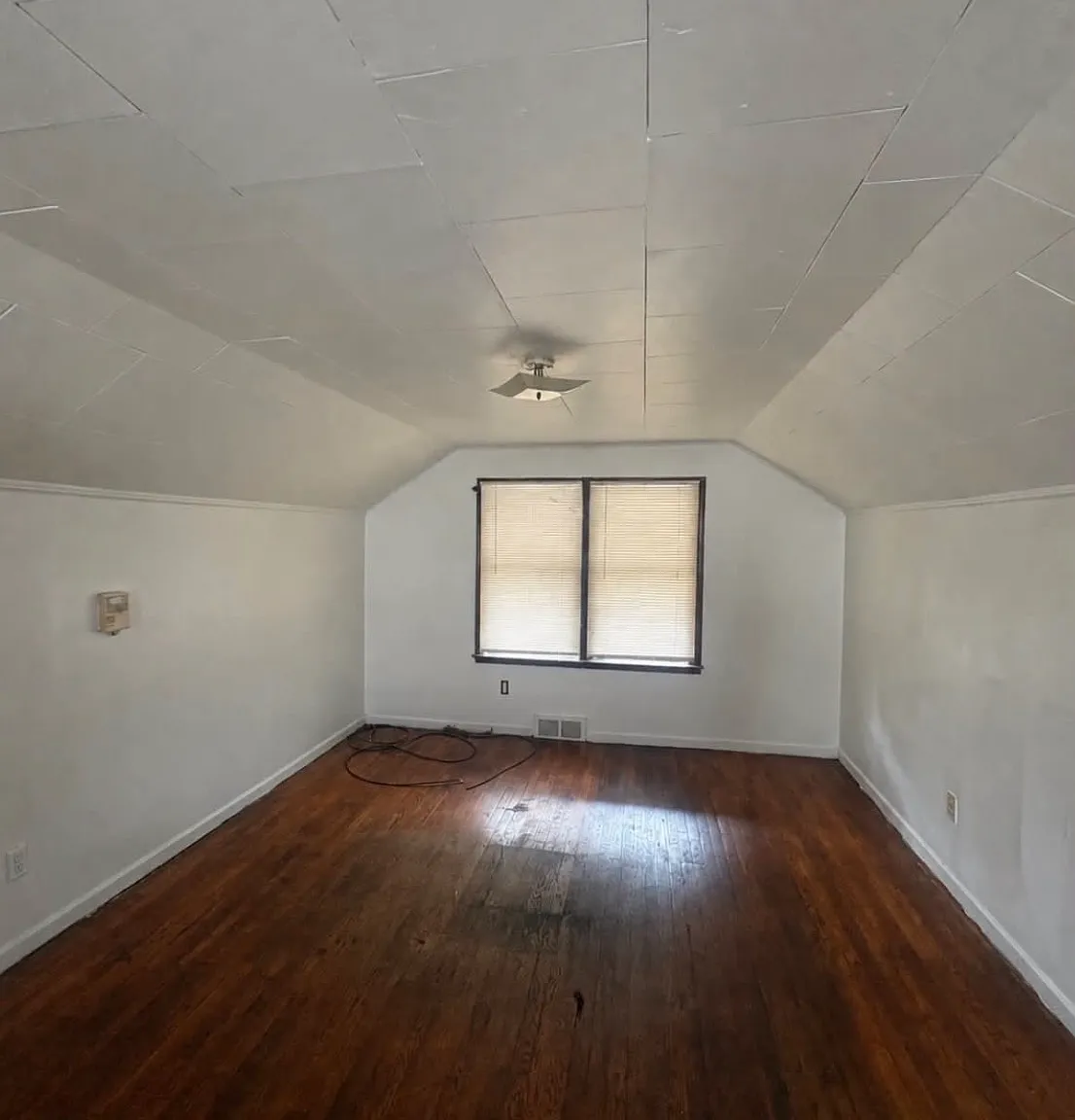 3 bed, 1350 sqft, $1,300 — Photo 4