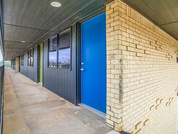 5th image of 2000 N Blackwelder Ave #204