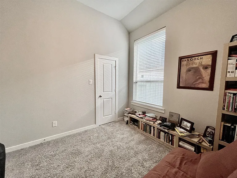 4334 Hemlock Grove Ln — Photo 13