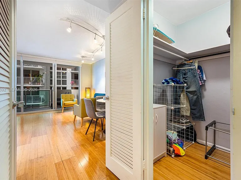 1200 West Ave #524 — Photo 8