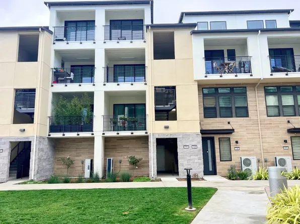 250 Waters Park Cir, San Mateo, CA 94403