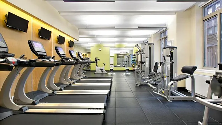 Rented by New York Realty Minimax Inc | media 4