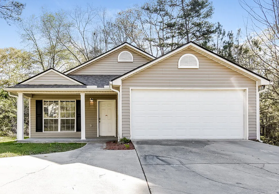223 Elm Cir