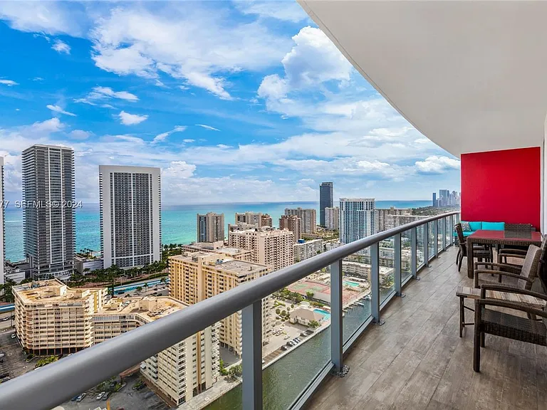 2600 E Hallandale Beach Blvd #T3302 — Photo 17