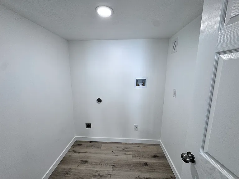 12339 S Remy Rd — Photo 29