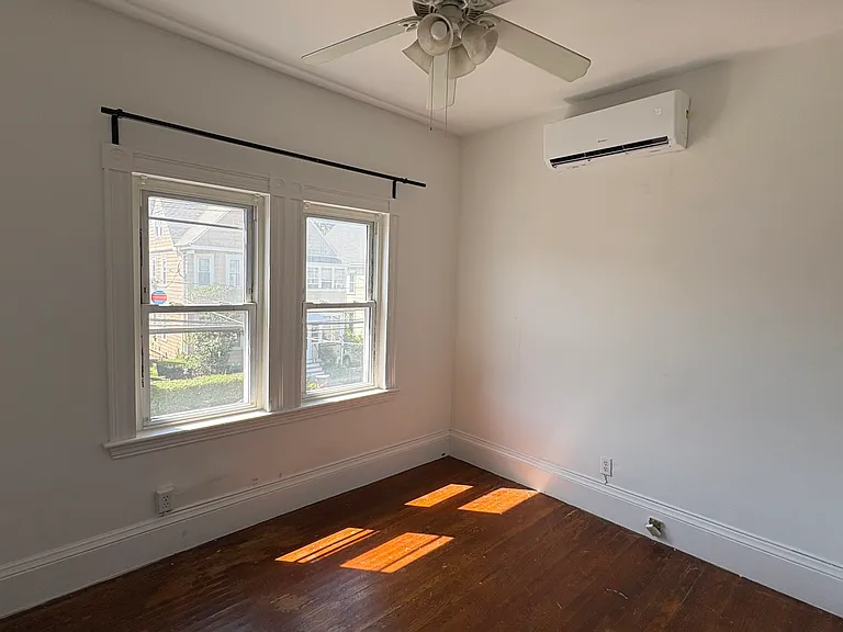 32 Etna St #2 — Photo 4