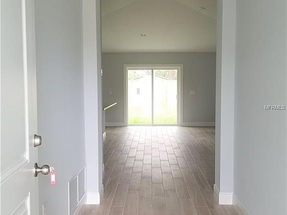 2nd image of 10409 N Annette Ave