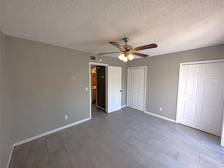 6415 S Roberts Ave #103 — Photo 6