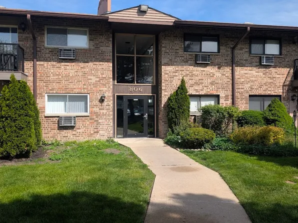 806 E Old Willow Rd APT 214, Prospect Heights, IL 60070