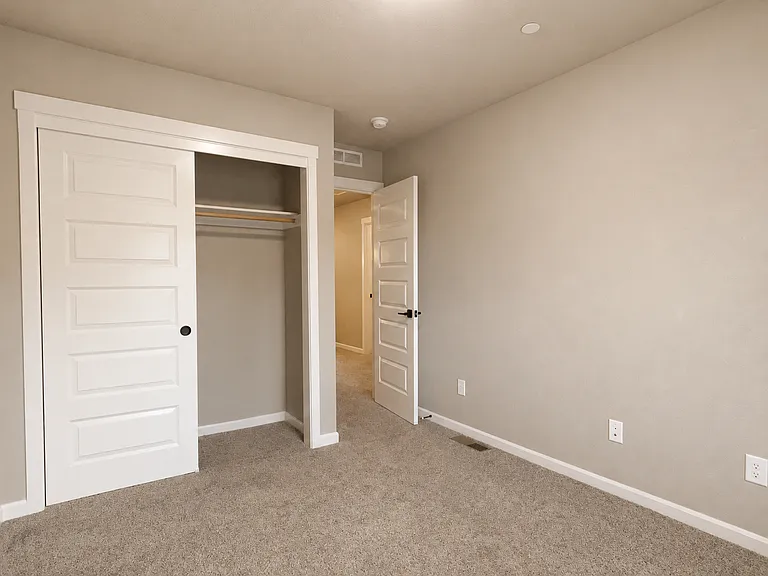 13121 NE 71st Pl — Photo 17