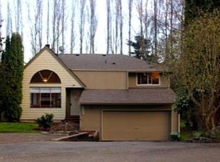 4049 NW Holly Park Dr, Bremerton, WA 98312