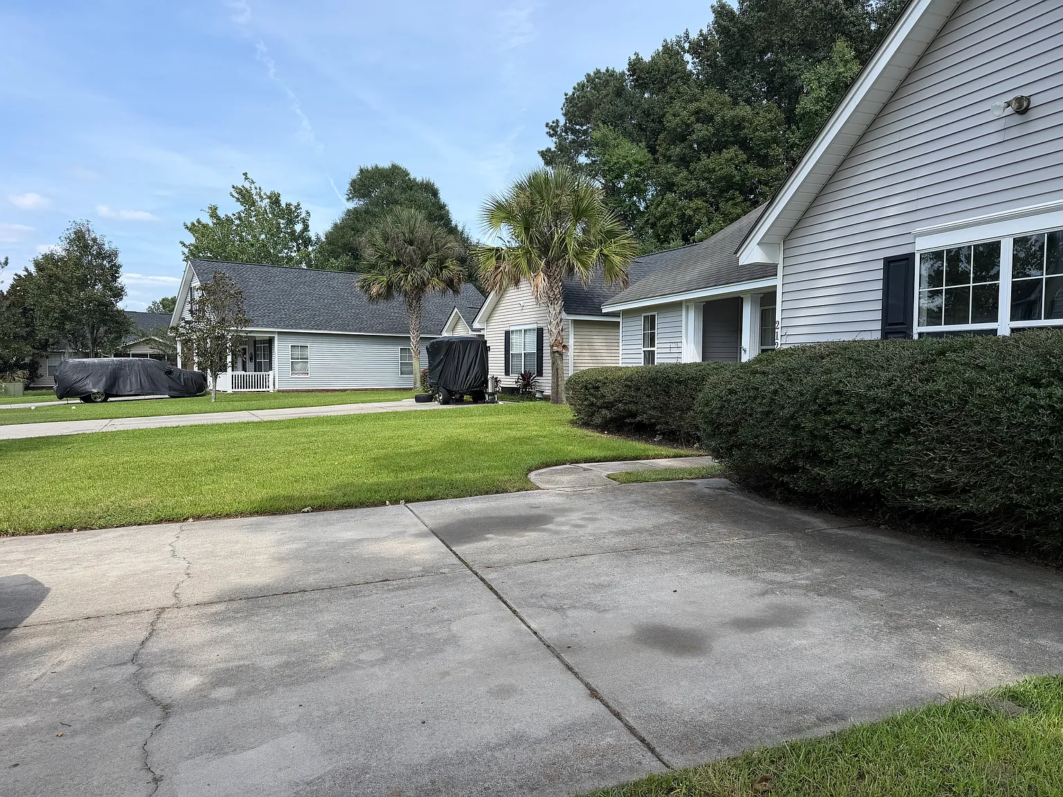 3 bed, 1298 sqft, $2,450 — Photo 3
