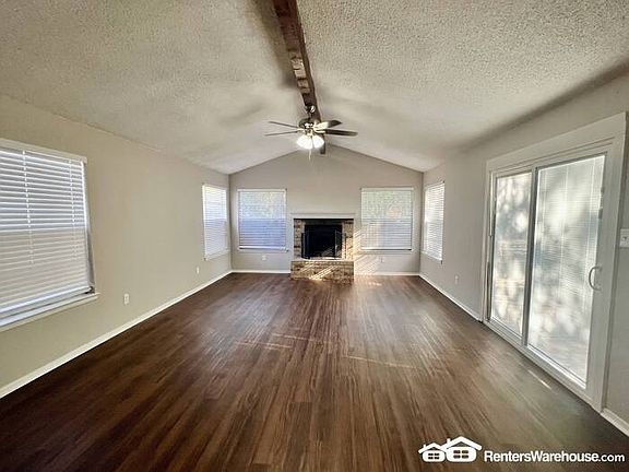 3rd image of 8837 Easley St