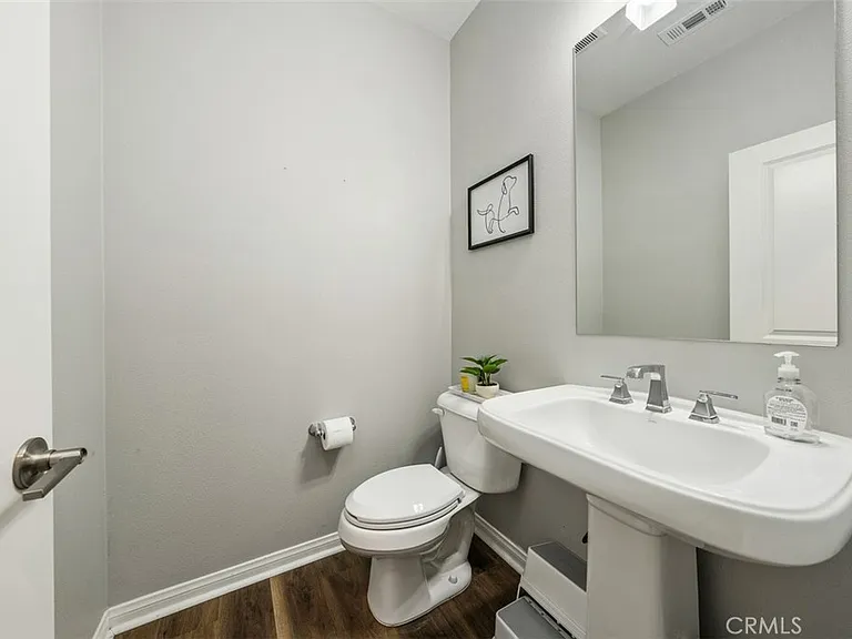 102 Sencillo Pl — Photo 14