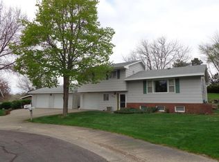 2018 E Broadway Ave, Pierre, SD 57501