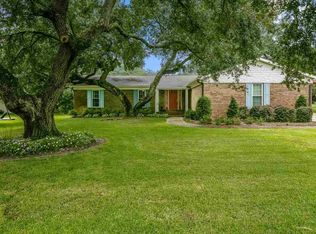 1317 E Fairway Dr, Gulf Shores, AL 36542